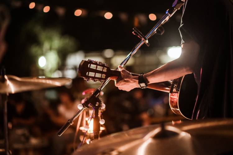 sunset-beach-concerts